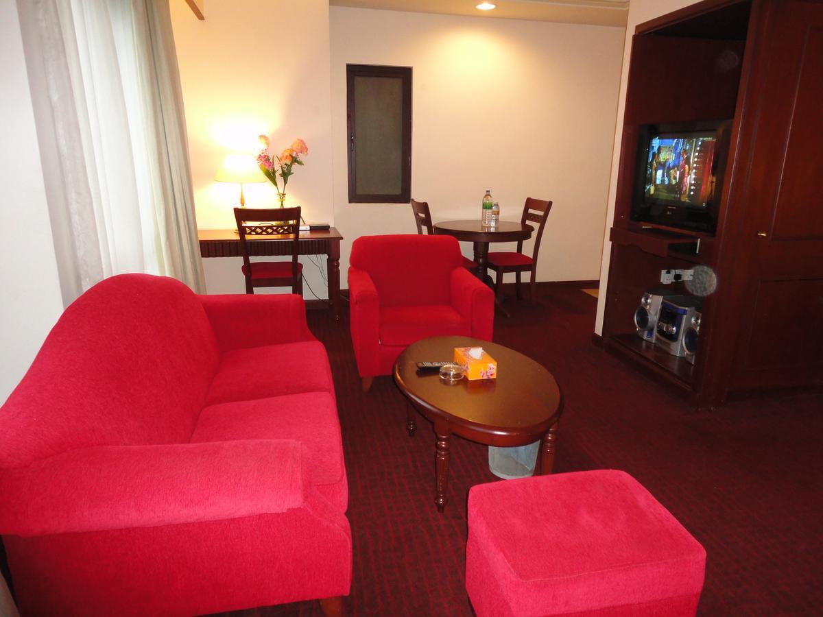 Apartment Fnf @ Time Square